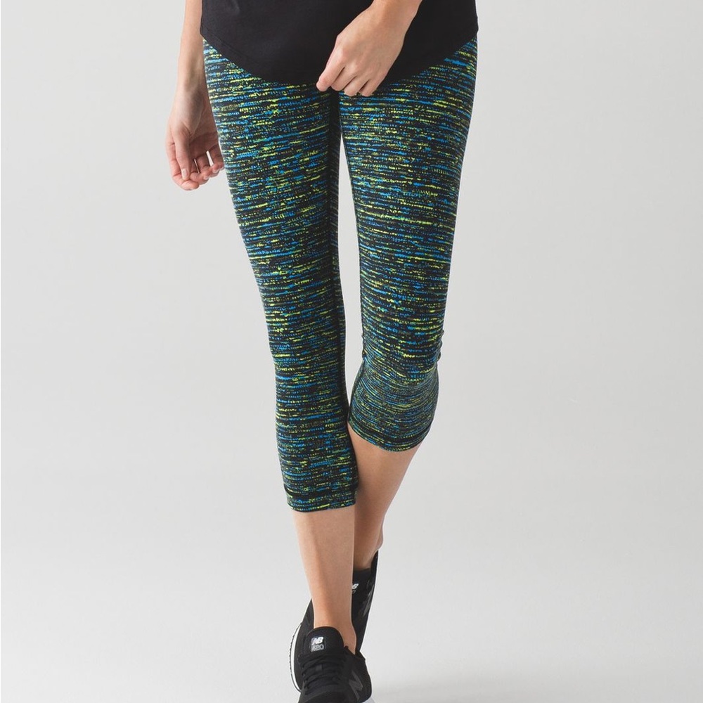 LULULEMON WUNDER UNDER CROP (HI-RISE) *FULL-ON LUON 21"